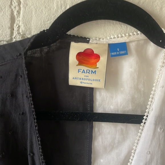 Farm Rio Anthropologie Colorblocked Wrap Blouse - BLACK & WHITE - small - Picture 4 of 5